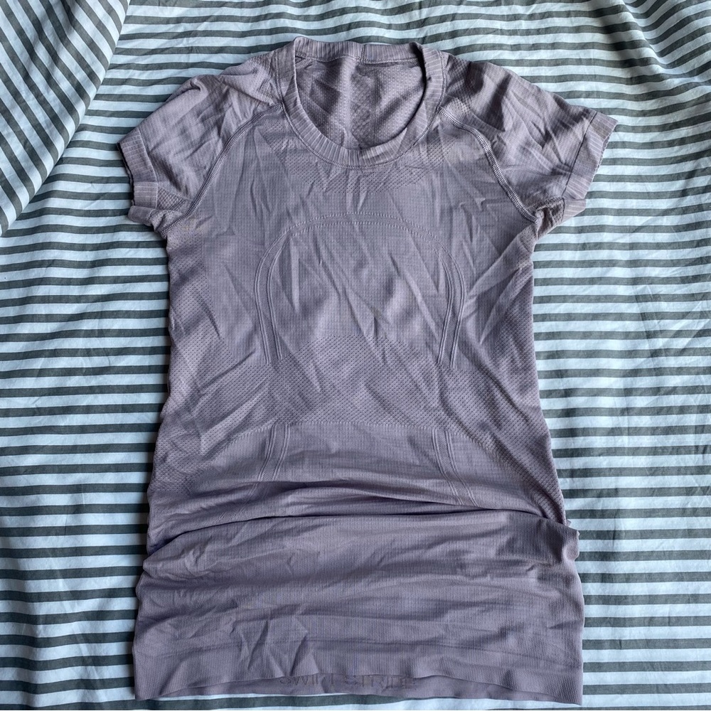 Lululemon shirt light pink ish purple